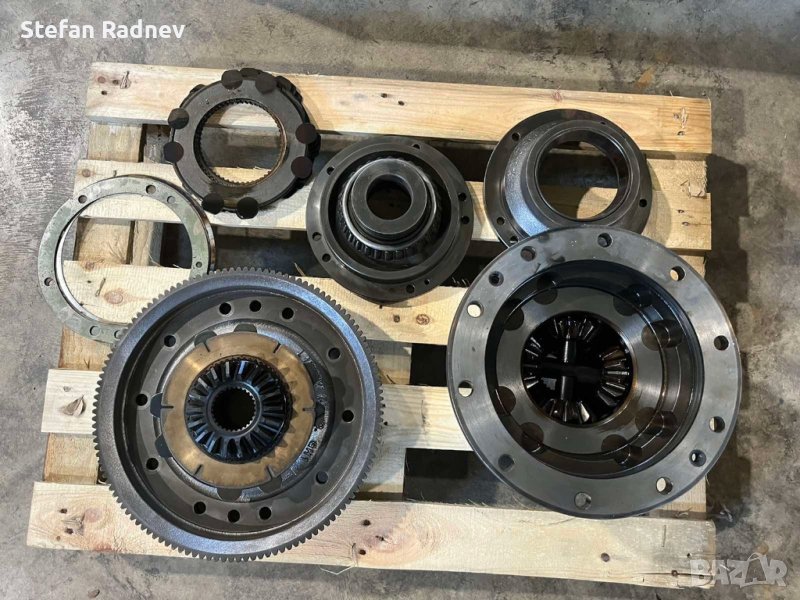 Заден диференциал комплект - John Deere 6020, 6030, снимка 1