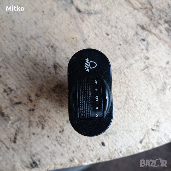 Бутон - Копче Реглаж Фарове За Форд Пума 1999г / Ford Puma 1999y, снимка 1