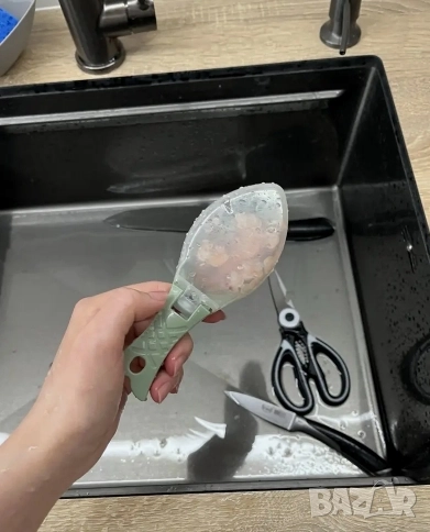 🐟 Ръчен уред за почистване на риба , снимка 1