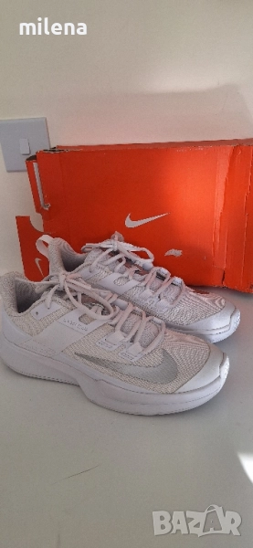 Nike нови оригинални маратонки UK5.5/39-25см, снимка 1