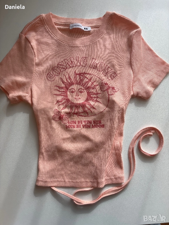 Тениска с къс ръкав и гол гръб , снимка 1