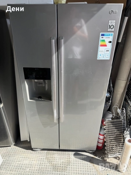 Хладилник LG двувратка , снимка 1