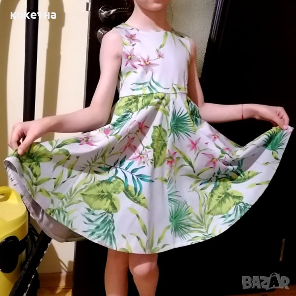 Рокля със страхотен десен, снимка 1