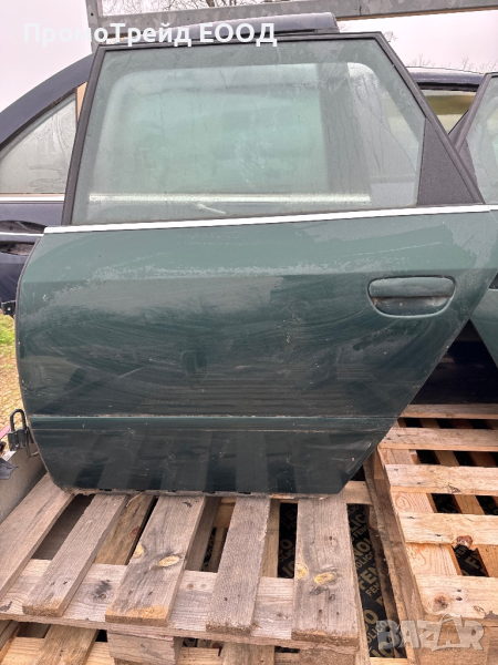 Задна лява зелена врата Ауди А6 Ц5 комби Audi A6 C5, снимка 1