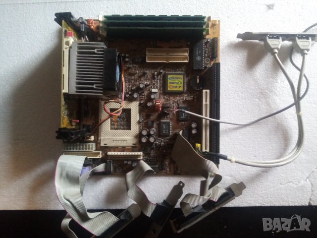 Ретро АТ/АТХ платка PCChips Soket 370/Slot1 Celeron500 дъно за компютър, снимка 2 - Дънни платки - 40900174