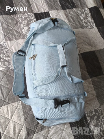 Оригинален спортен сак Reebok, снимка 2 - Чанти - 53390694