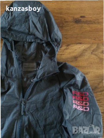 peak performance w hicks j - страхотна дамска ветровка , снимка 3 - Спортни екипи - 34210574