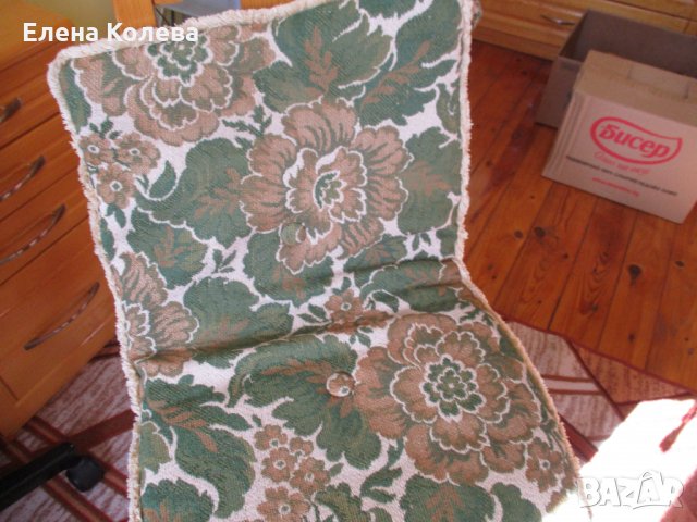 Зелена възглавница за стол, снимка 2 - Възглавници - 34551239