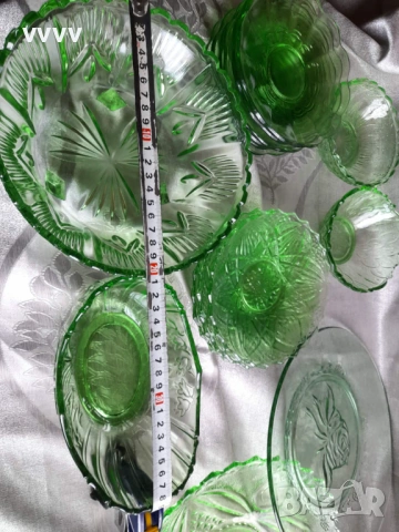 Купи, фруктиера, големи чинии, малки чинии от зелено стъкло, снимка 8 - Сервизи - 53131563