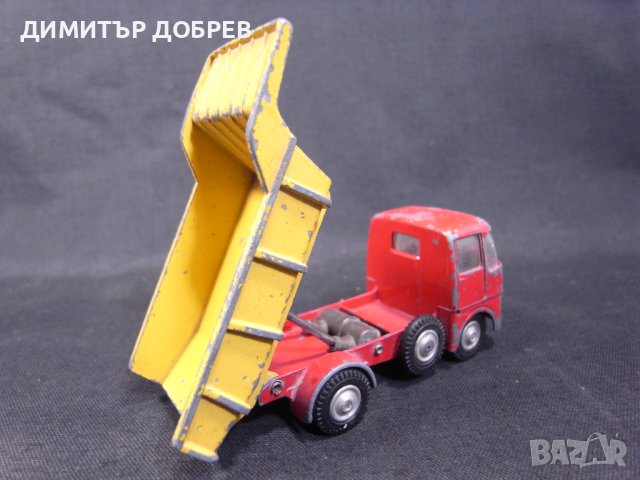 СТАРА РЕТРО МЕТАЛНА КОЛИЧКА КАМИОН E.R.F. CORGI TOYS, снимка 4 - Колекции - 41910317