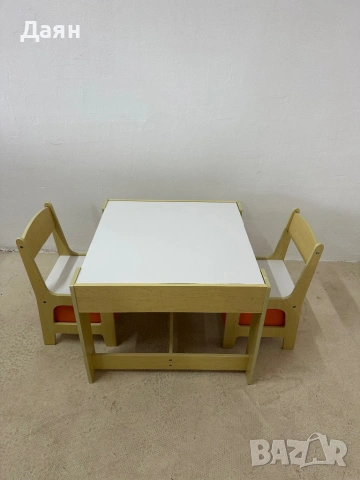 Детски комплект маса и столове с кутии за съхранение и двустранен плот (черен и бял) COSTWAY, снимка 6 - Мебели за детската стая - 53680131