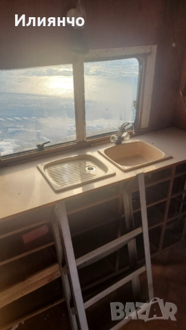 Продавам 12 метра английска каравана в добро въшно състояние", снимка 12 - Каравани и кемпери - 53377352