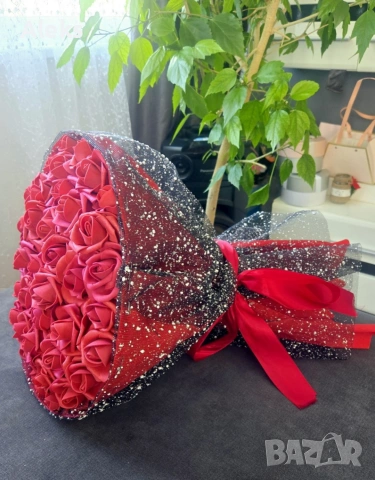 Вечен Букет от 51 рози от фоам 