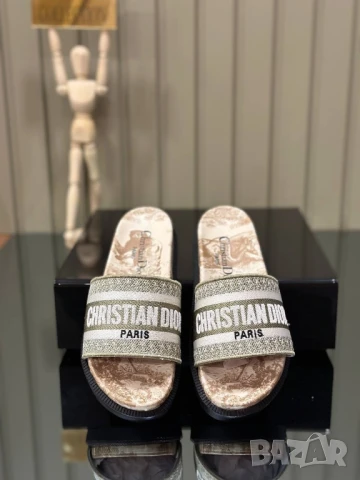 чехли christian dior , снимка 8 - Чехли - 51317161