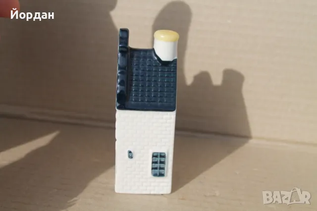 колекционерска порцеланова фигурка / шише Холандска къща ''Bols KLM'', снимка 2 - Колекции - 49483600