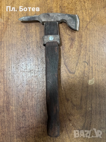 Стар шанцов инструмент, брадва