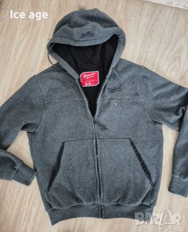 Milwaukee горнище с качулка размер С, снимка 4 - Суичъри - 48663659