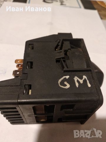 Продавам оригинален  ключ за светлините на opel vectra A 1989г,1,6 бензин,седан, снимка 3 - Части - 40002304