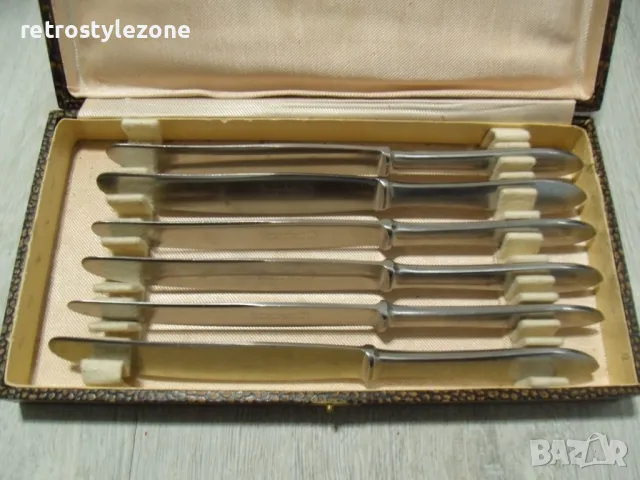 № 7831 комплект стари прибори   - 6 броя метални ножчета   - с кутия  - надпис / маркировка, снимка 2 - Други ценни предмети - 48695124