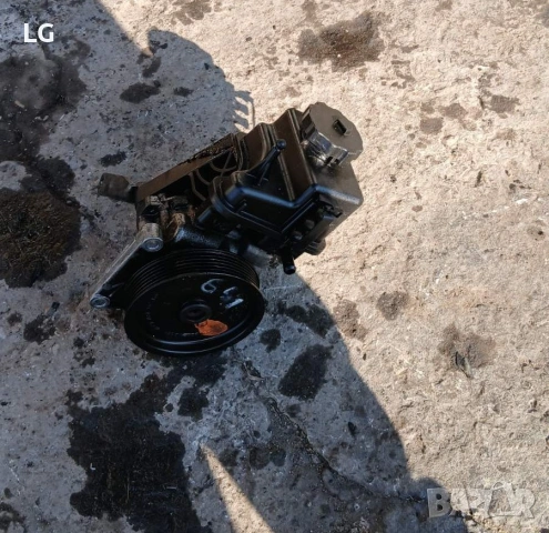 Помпа Хидравлика Серво Помпа Mercedes W204 651