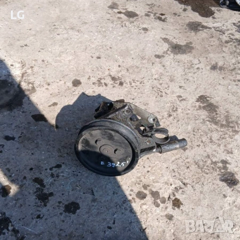 Помпа Хидравлика Серво Помпа BMW E39 2.5 Benzin