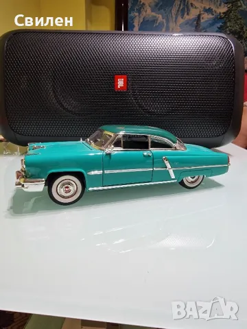 Lincoln Capri 1952 (1:18), снимка 4 - Колекции - 47622934