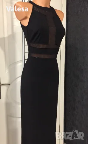 Дълга черна рокля