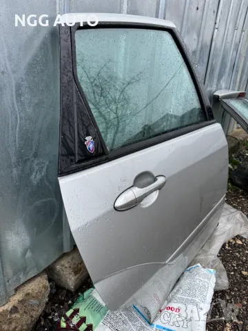 Задна Дясна врата за Форд Фокус 1, Ford Focus 1 , снимка 2 - Части - 48302603