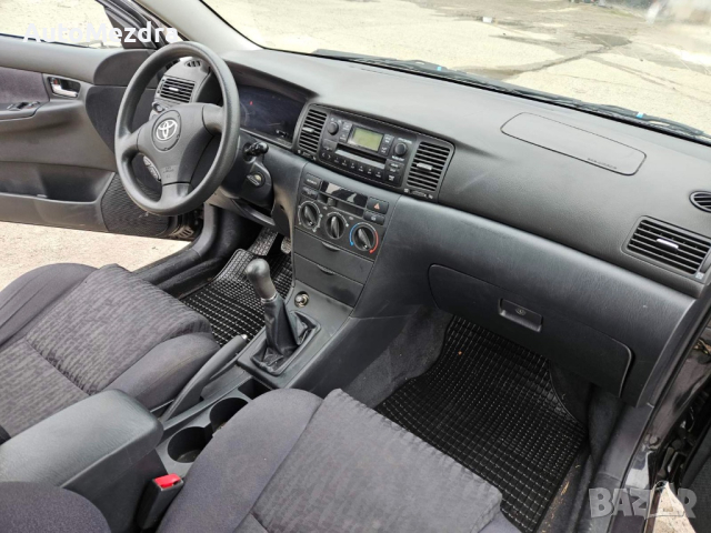 Toyota Corolla  1.6vvti klima, снимка 5 - Автомобили и джипове - 44524231