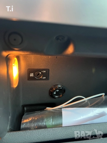  Vw touaran , снимка 12 - Автомобили и джипове - 52344163