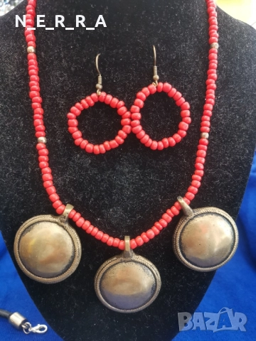 Комплект от корал и месинг