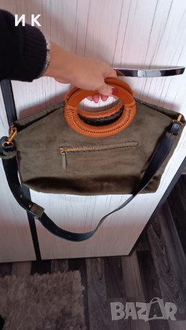 Чанта в тъмно зелено