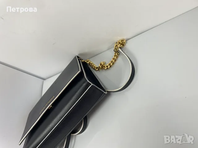 Dsquared2 дамска кожена чанта Оригинал, снимка 5 - Чанти - 55846428