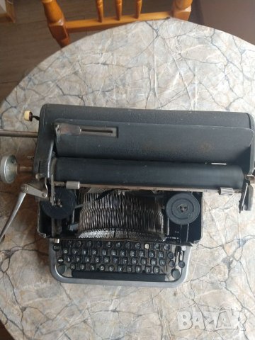 Стара пишеща машина Zeta, снимка 2 - Антикварни и старинни предмети - 38647094