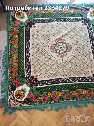 Кокривки за маси,  плетени ръчно и кадифена, 135х135см., снимка 3 - Антикварни и старинни предмети - 47770530