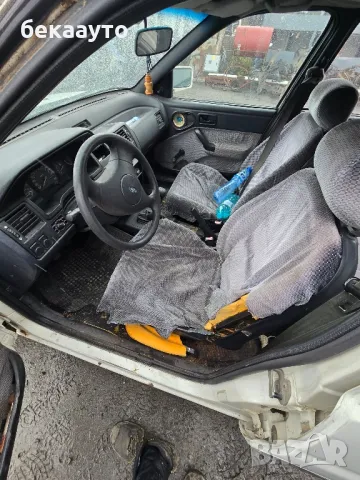 Форд 1.8 Части, снимка 5 - Автомобили и джипове - 48479649