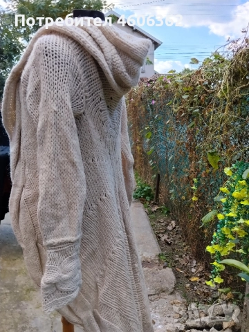 ръчно изработена жилетка с качулка, снимка 6 - Жилетки - 52117002