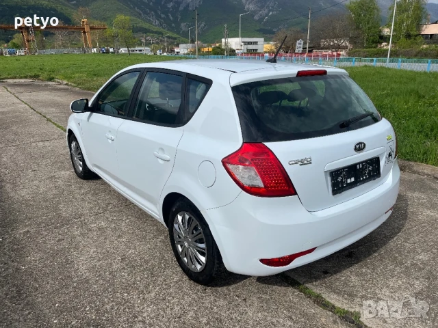 Киа сеед, снимка 4 - Автомобили и джипове - 50999182