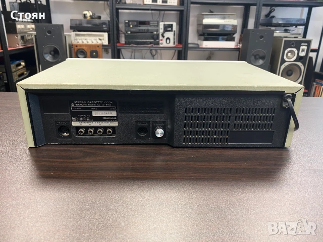 Касетен дек Hitachi, снимка 8 - Декове - 51368279