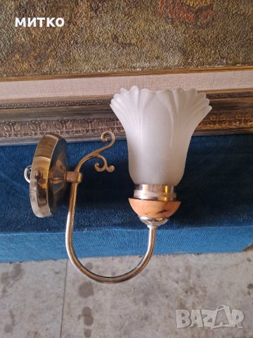 Аплик лампа, снимка 2 - Лампи за стена - 40411782