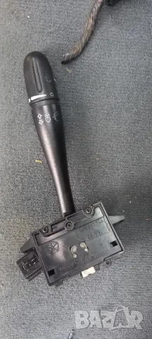 Лостче за светлини Chrysler Voyager IV, снимка 2 - Части - 49607418