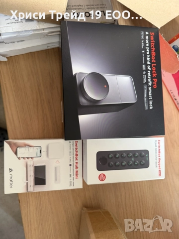 Комплект за интелигентна врата SwitchBot: Lock Pro + Keypad Touch + Hub Mini (Matter)