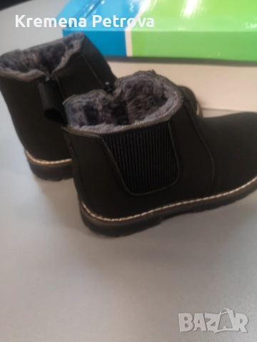 Нови зимни черни детски ботуши с топла подплата. Номер 32/33, снимка 2 - Детски боти и ботуши - 45509136