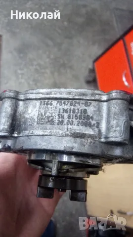вакуум помпа BMW  E81 E82 E87 E88 E90 E91 E92 E93, снимка 5 - Части - 47737261