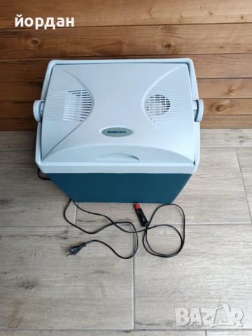 Хладилна чанта Mobicool 12/220 в.23литра, снимка 2 - Хладилни чанти - 50824483