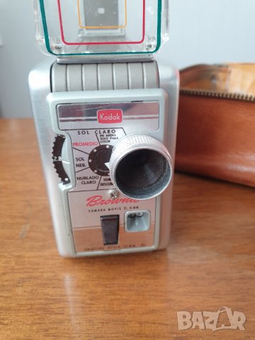 Камера Kodak Brownie 8mm, снимка 7 - Антикварни и старинни предмети - 41078887
