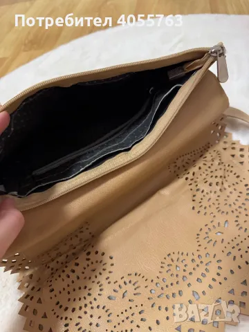 Дамска чанта, снимка 3 - Чанти - 48737087