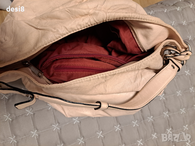 Дамска чанта, снимка 5 - Чанти - 44760527