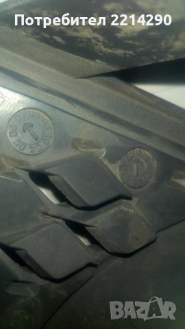 Решетки в броня около халогените за Fiesta mk5, снимка 3 - Части - 39684061