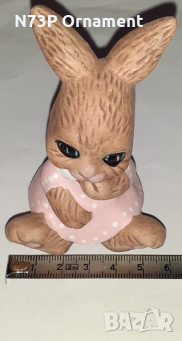 СЕДНАЛО СЛАДКО ЗАЙЧЕ.КЕРАМИКА.РЪЧНО РИСУВАНО. , снимка 5 - Колекции - 36099020